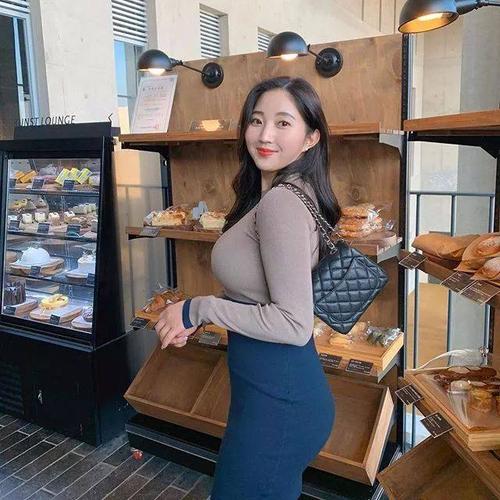 【热点直击】我国首个新型储能AI分析平台投用 绿电产业或迎新一轮发展黄金期 绿色电力概念掀涨停潮